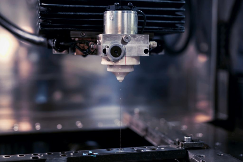 metalurgica_corte_por_hilo_hyf_autopartes-scaled.